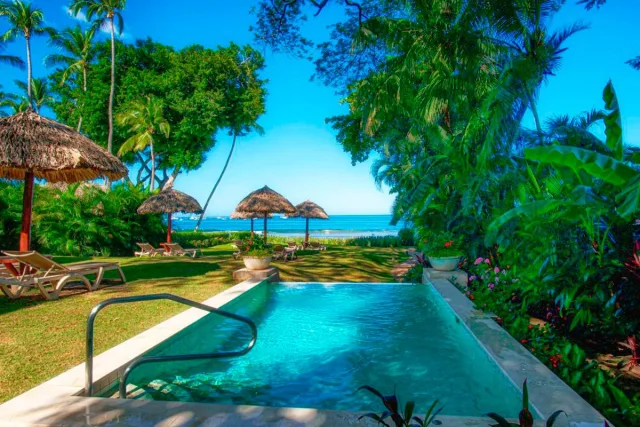 Pool with ocean view at Jardin del Eden, Guanacaste