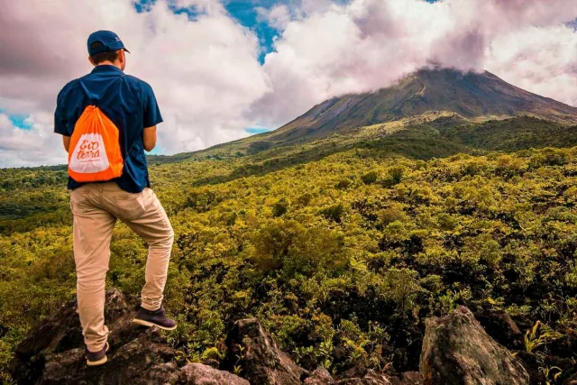 Guide overlooking the volcano in Arenal National Park